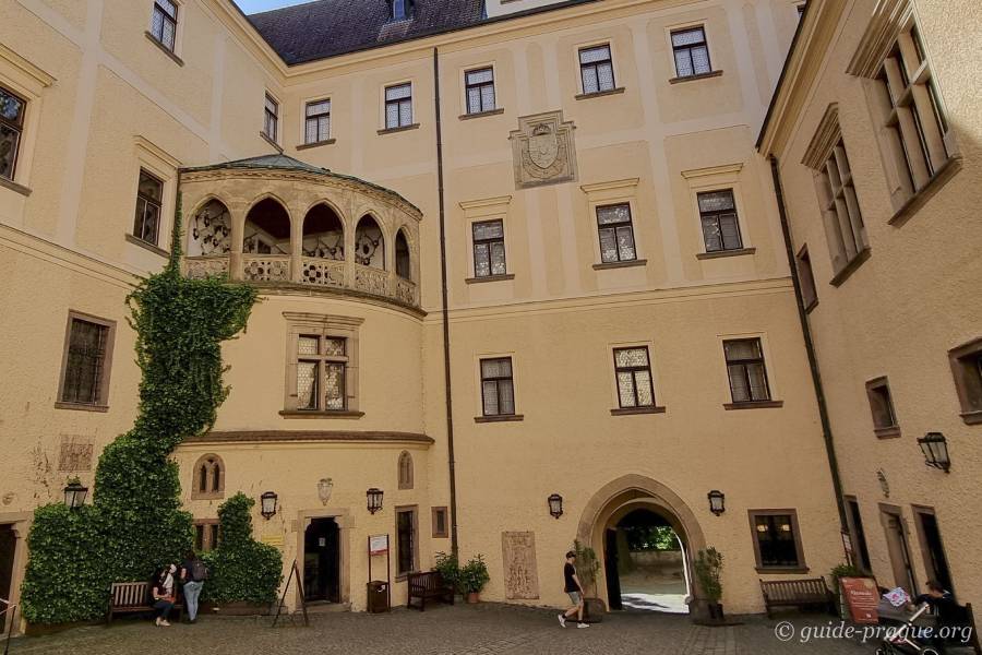 Photo of the Courtyard of Konopiště Castle